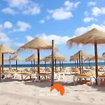 #315 Turistico By Holidays Lägenhet *